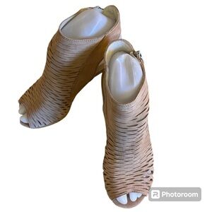 NWOB Paul Green Suede Costa Peep Toe Bootie Sandals Sz-5.5